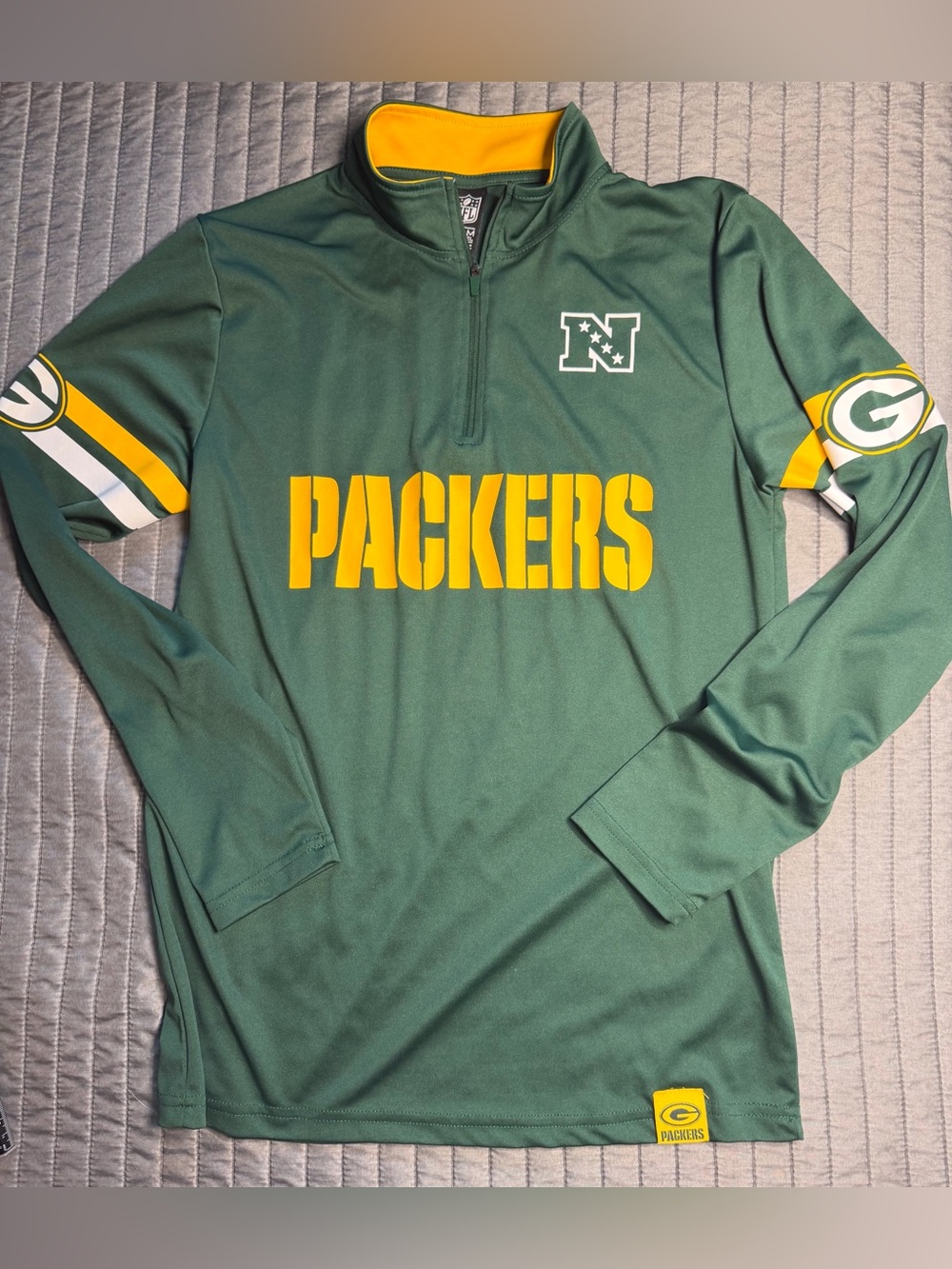 NFL Packers Green and Gold Team Apparel 1/4 zip Men’s Small